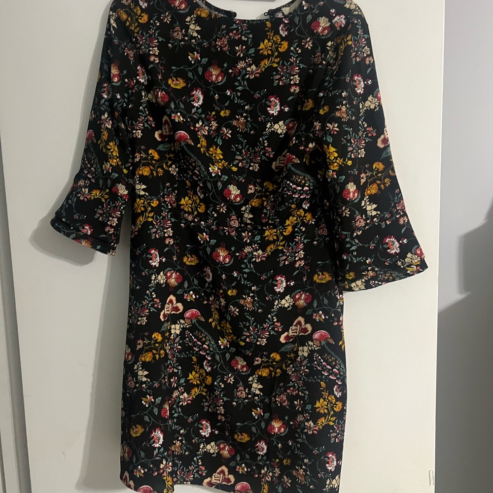 Charlie Paige Black Floral Long-Sleeve Shift Dress